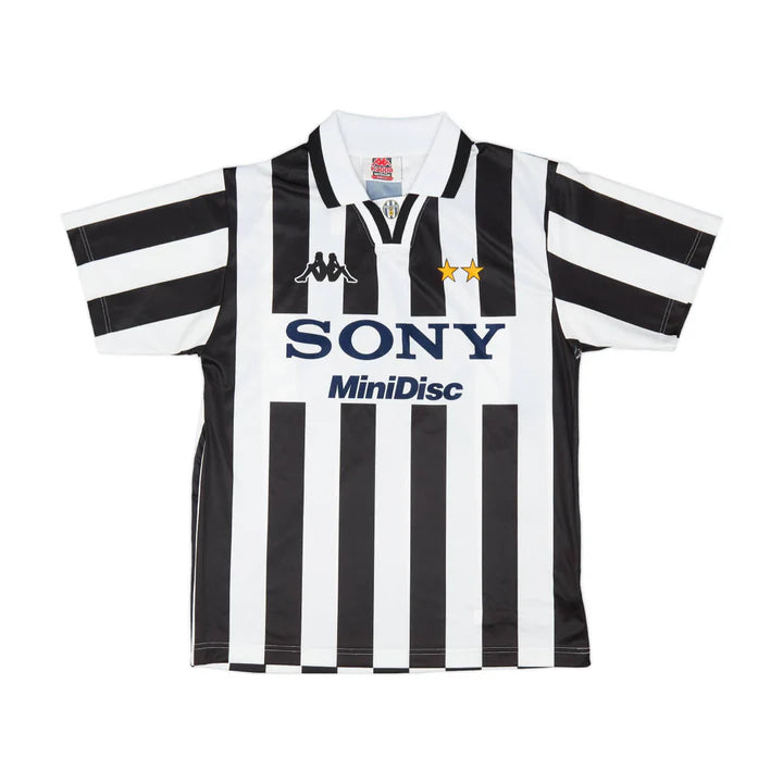 2015-16 Juventus FC Home Kit
