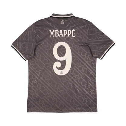 Camiseta de la tercera equipación del Real Madrid CF 2024-25